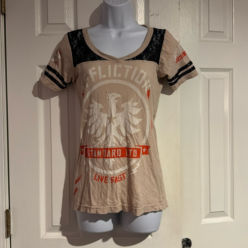 Buckle Top